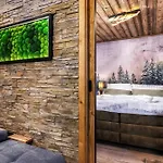 Mountain No 209-corso Harrachov, High Speed Wi-fi, Ambilight Smart Tv, Netflix, Youtube, Free Parking, Private Sejf, Private Bike Storage, Harrachovcard * Harrachov