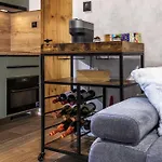 Mountain No 209-corso Harrachov, High Speed Wi-fi, Ambilight Smart Tv, Netflix, Youtube, Free Parking, Private Sejf, Private Bike Storage, Harrachovcard Harrachov