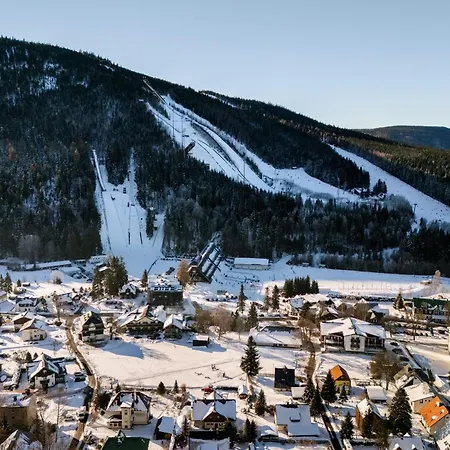 Mountain No 209-corso Harrachov, High Speed Wi-fi, Ambilight Smart Tv, Netflix, Youtube, Free Parking, Private Sejf, Private Bike Storage, Harrachovcard Harrachov