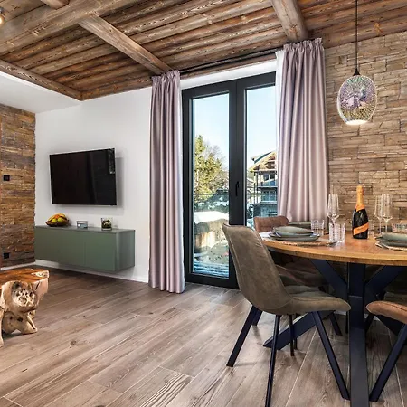 Mountain No 209-corso Harrachov, High Speed Wi-fi, Ambilight Smart Tv, Netflix, Youtube, Free Parking, Private Sejf, Private Bike Storage, Harrachovcard *